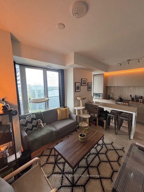 Photo 3 of Unit 3403, 70 Annie Craig Drive, Etobicoke, Mimico — HOMEH