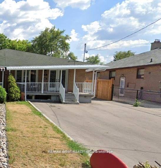 Photo of Unit Upper, 25 Coronado Court