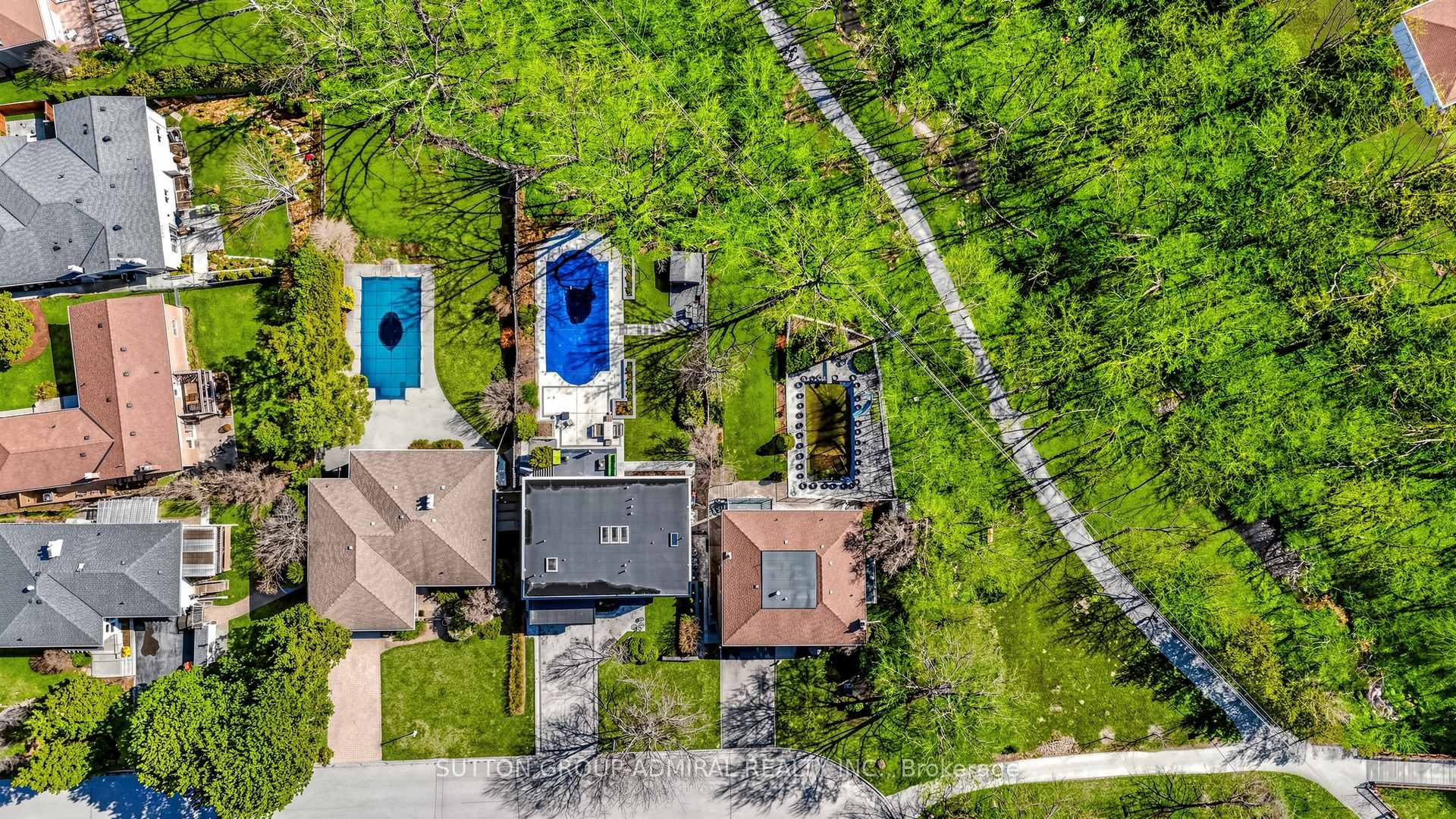 Photo 3 of 33 Thorny Brae Drive, Markham, Royal Orchard — HOMEH