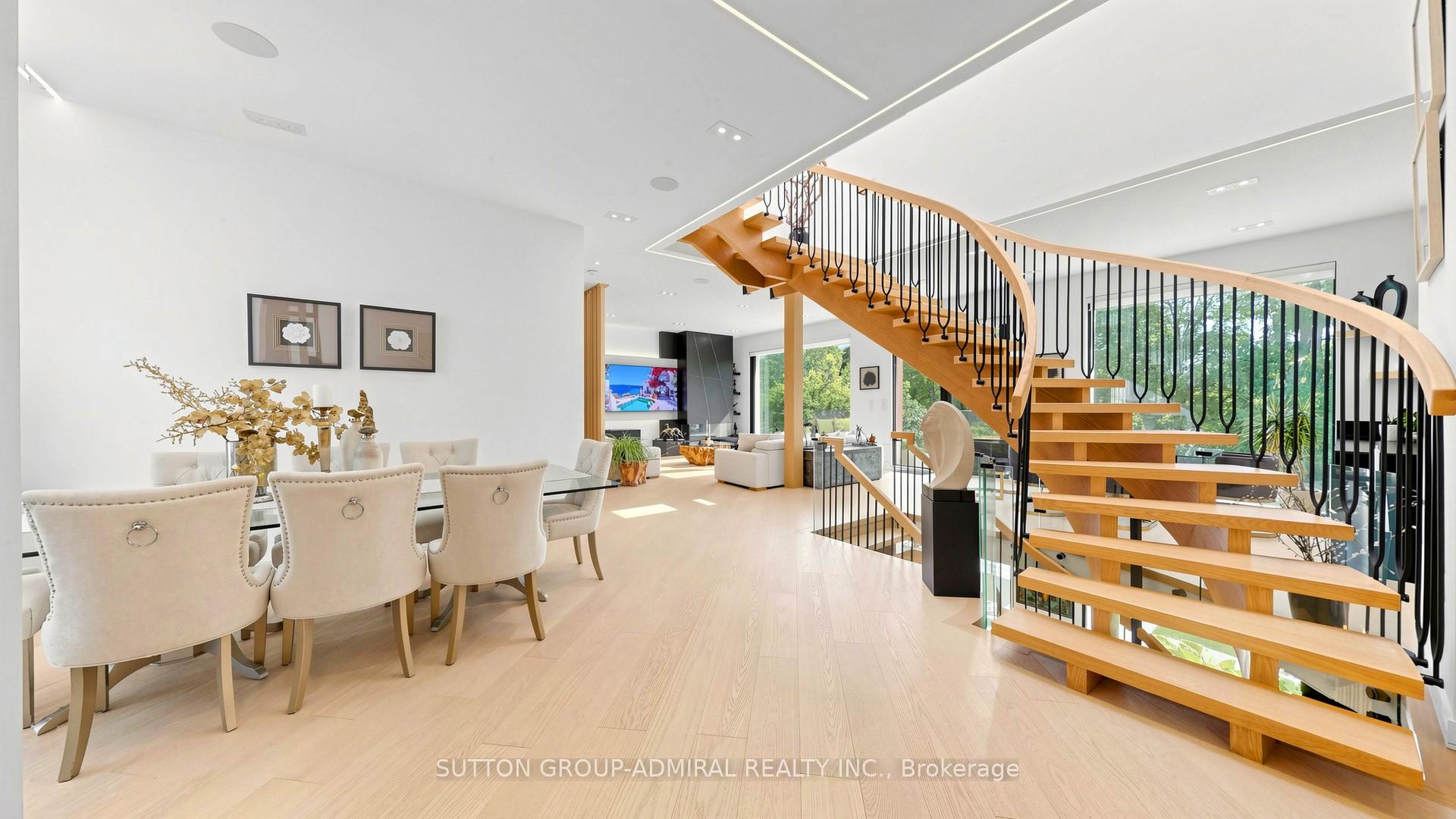 Photo 8 of 33 Thorny Brae Drive, Markham, Royal Orchard — HOMEH