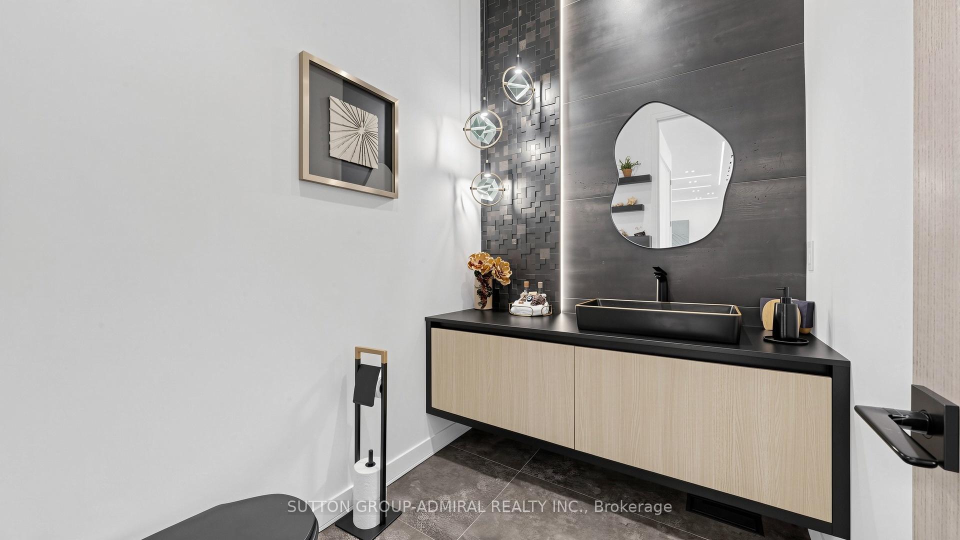 Photo 19 of 33 Thorny Brae Drive, Markham, Royal Orchard — HOMEH
