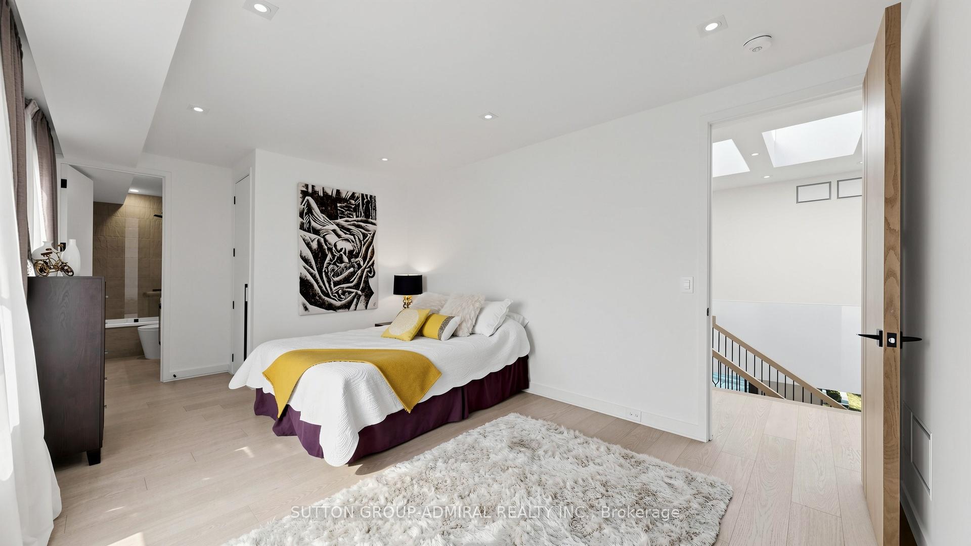 Photo 24 of 33 Thorny Brae Drive, Markham, Royal Orchard — HOMEH