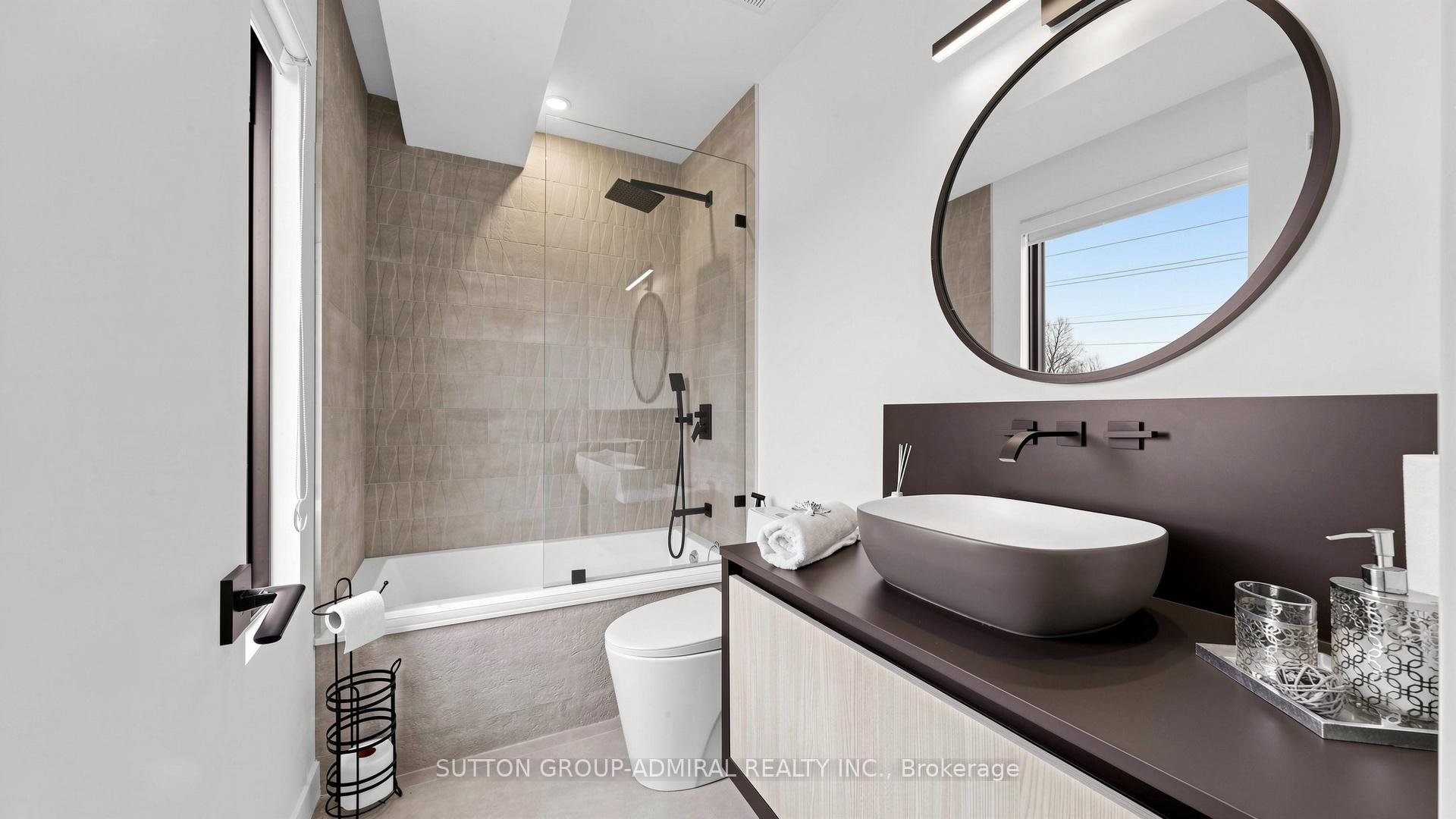 Photo 26 of 33 Thorny Brae Drive, Markham, Royal Orchard — HOMEH