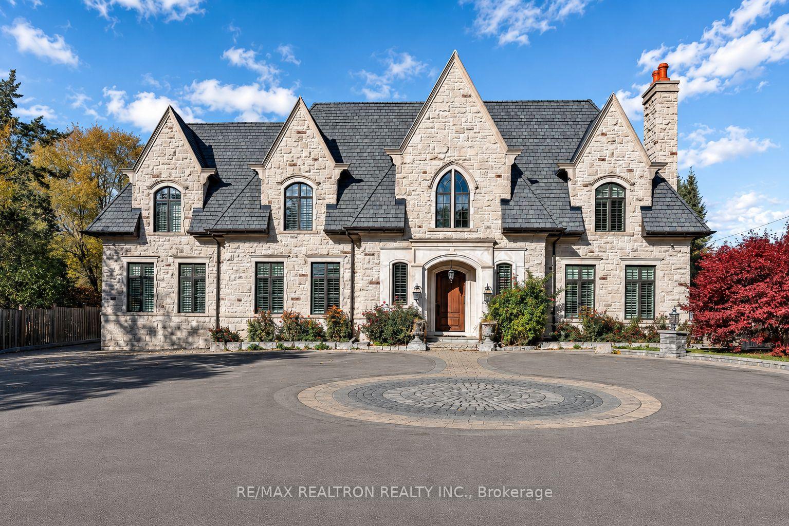 Photo 6 of 138 Centre Street, Vaughan, Uplands — HOMEH