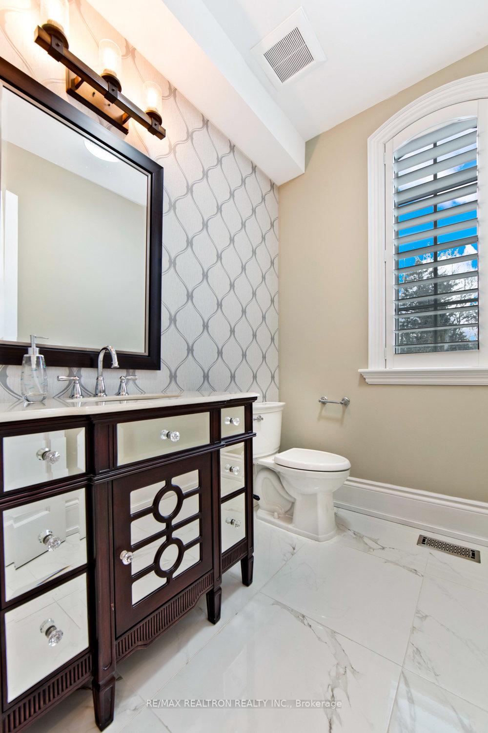 Photo 26 of 138 Centre Street, Vaughan, Uplands — HOMEH