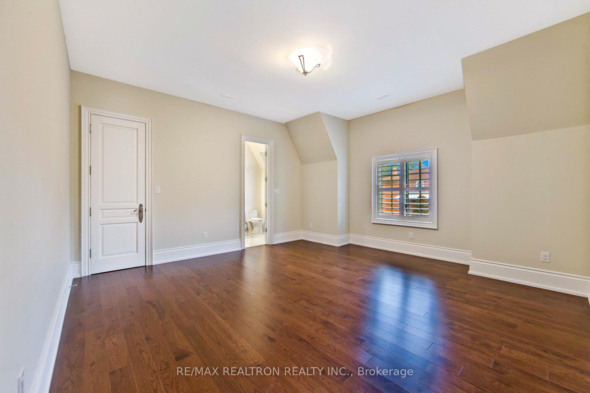 Photo 38 of 138 Centre Street, Vaughan, Uplands — HOMEH
