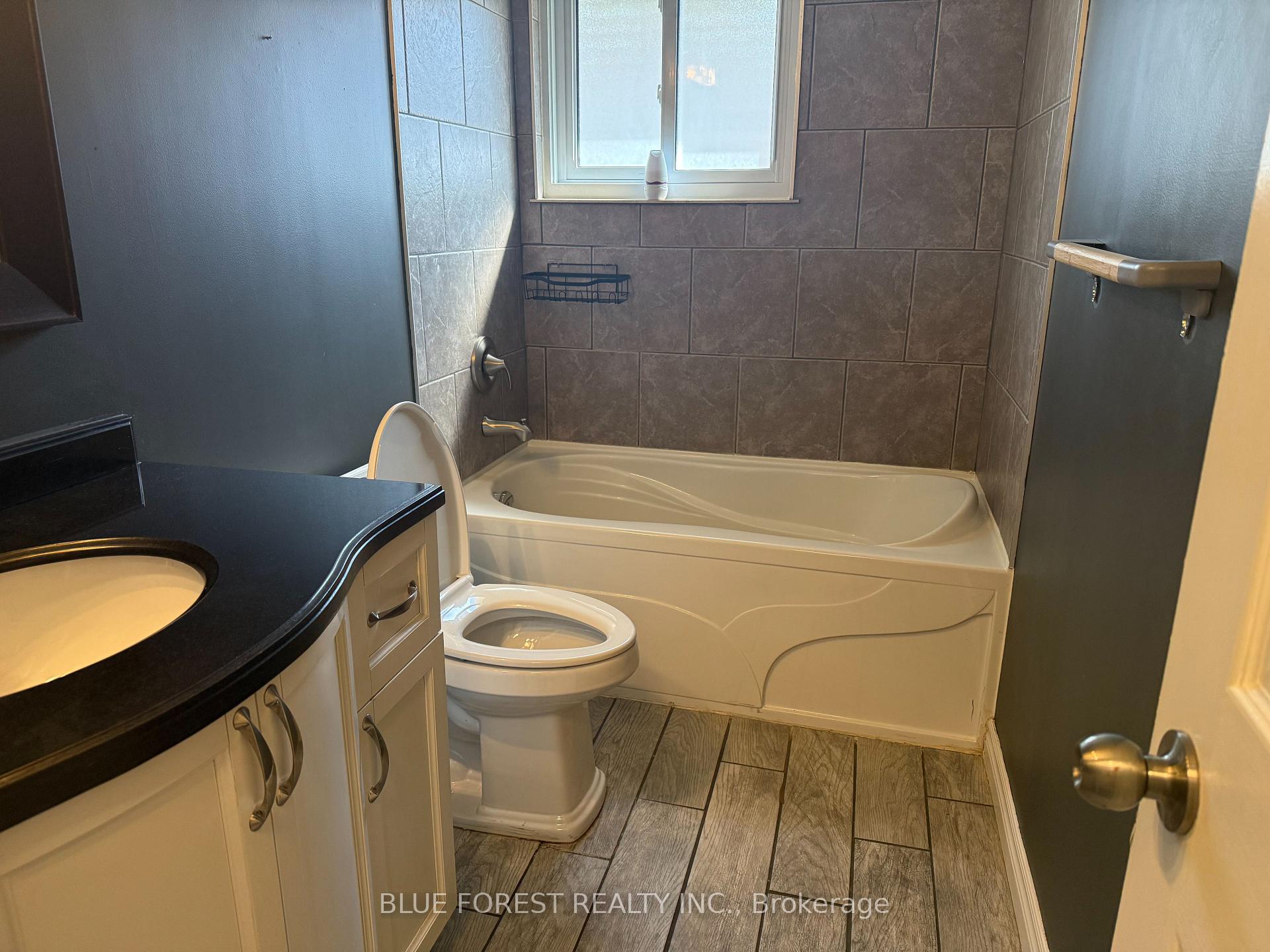 Photo 10 of 156 South Edgeware Road, St. Thomas — HOMEH