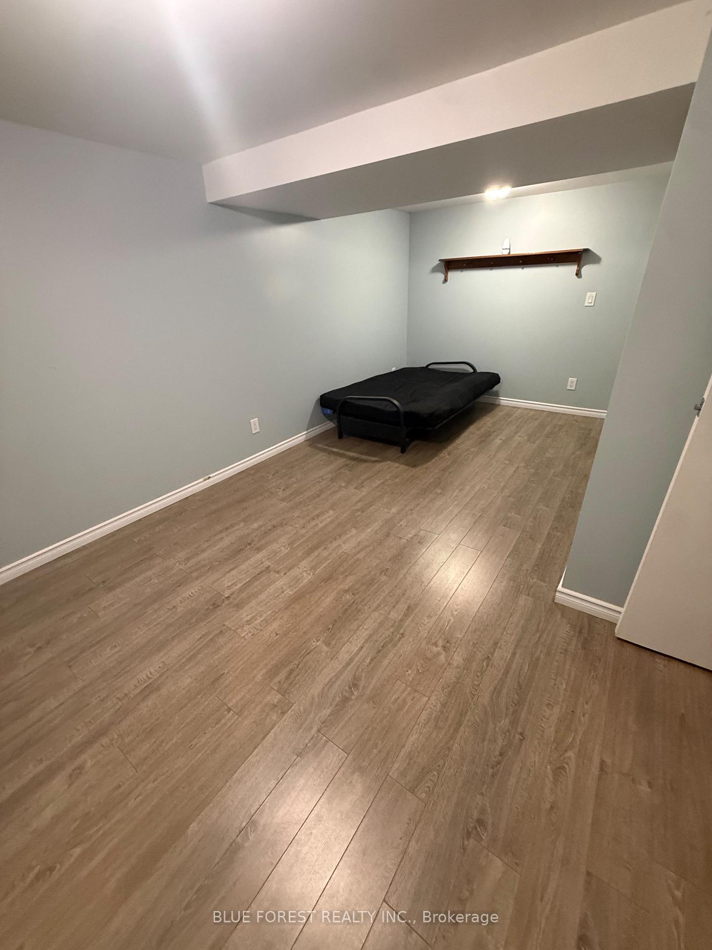 Photo 15 of 156 South Edgeware Road, St. Thomas — HOMEH