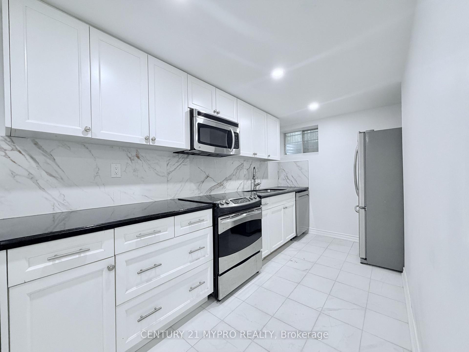 Photo 5 of Unit Lower, 35 Forest Park Crescent, Markham, Royal Orchard — HOMEH