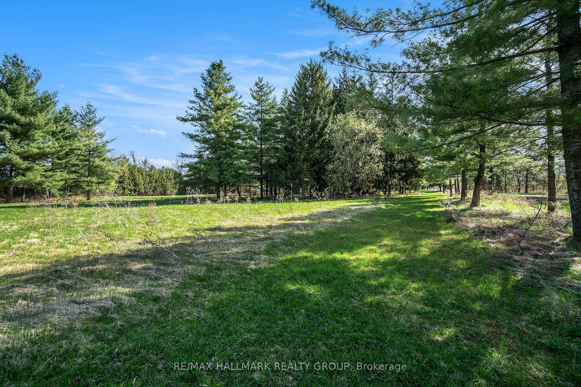 Photo 8 of 942 Cameron Street, Ottawa, Cumberland Village — HOMEH