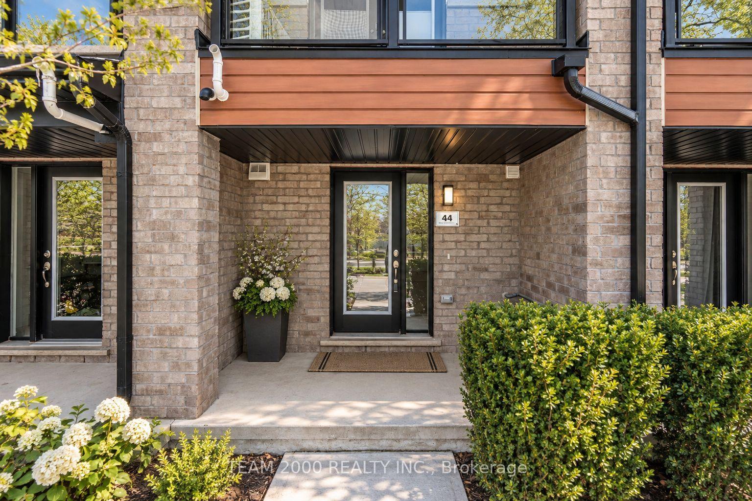 Photo 2 of 44 Sidney Rose Common, St. Catharines, Glendale/Glenridge — HOMEH