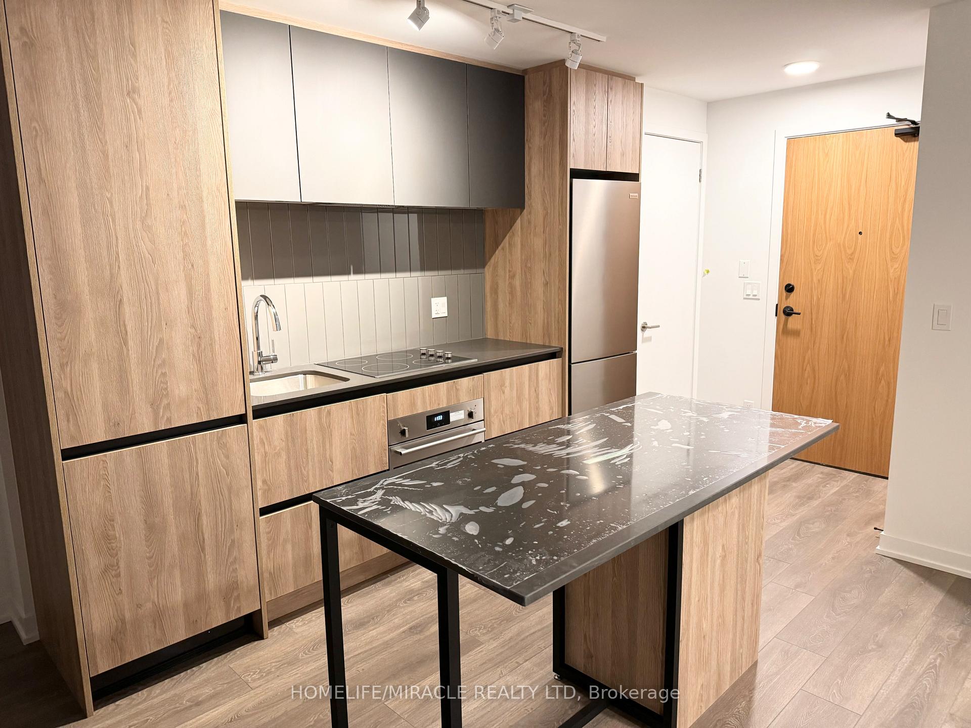 Photo 2 of Unit 2210, 7950 Bathurst Street, Vaughan, Beverley Glen — HOMEH