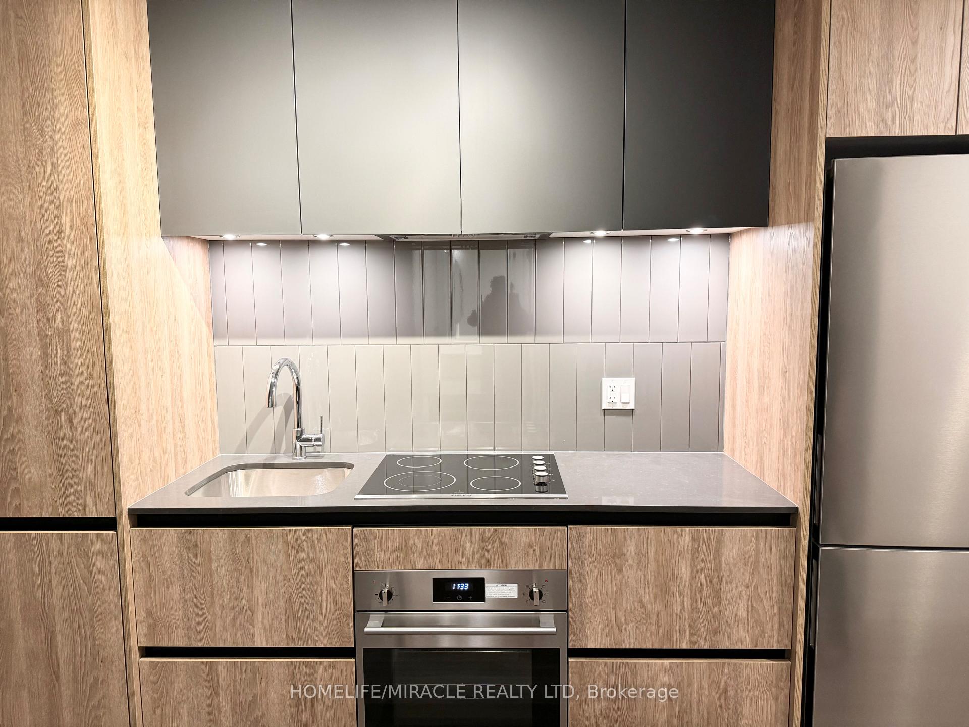 Photo 3 of Unit 2210, 7950 Bathurst Street, Vaughan, Beverley Glen — HOMEH