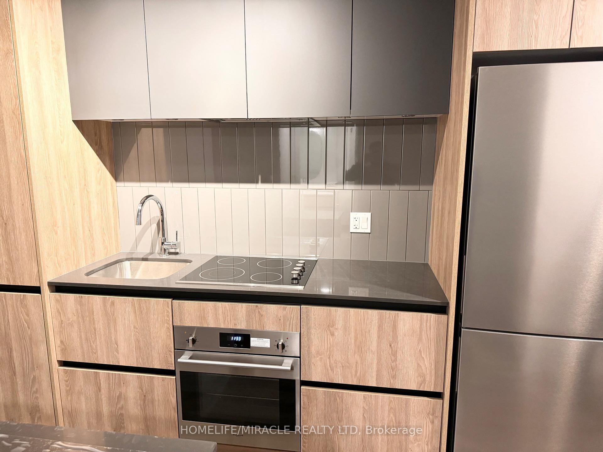Photo 4 of Unit 2210, 7950 Bathurst Street, Vaughan, Beverley Glen — HOMEH