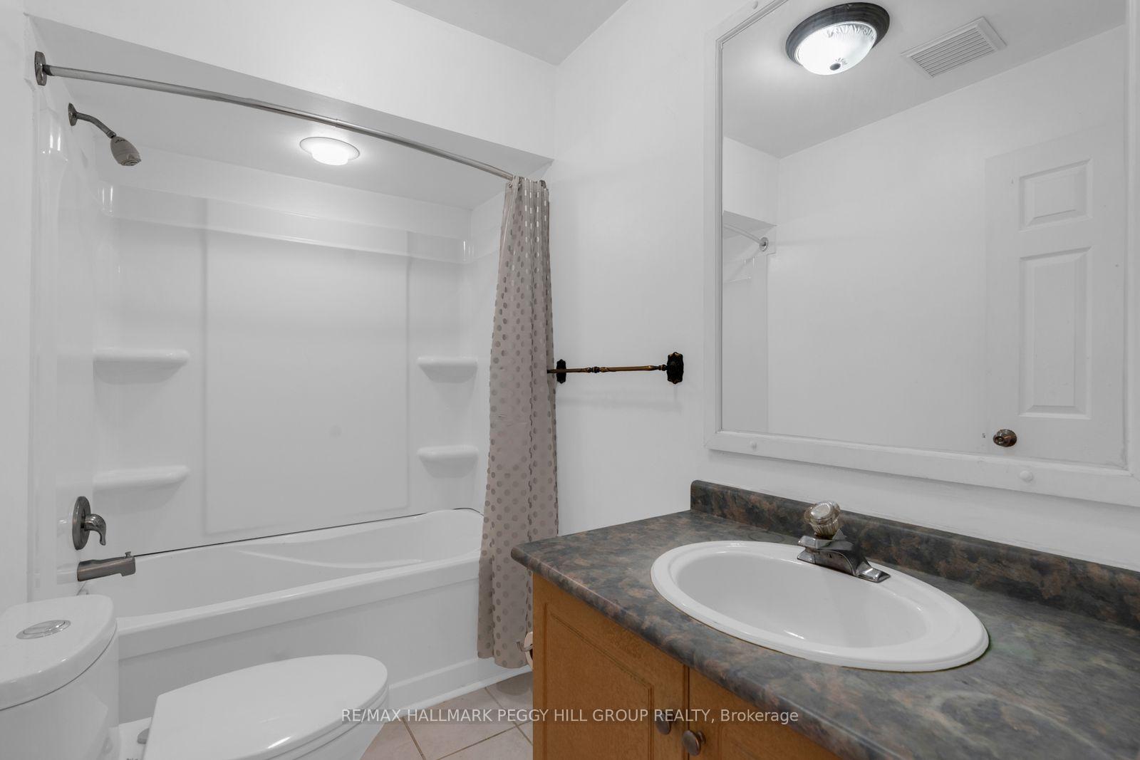 Photo 10 of 42 Kell Place, Barrie, Bayshore — HOMEH