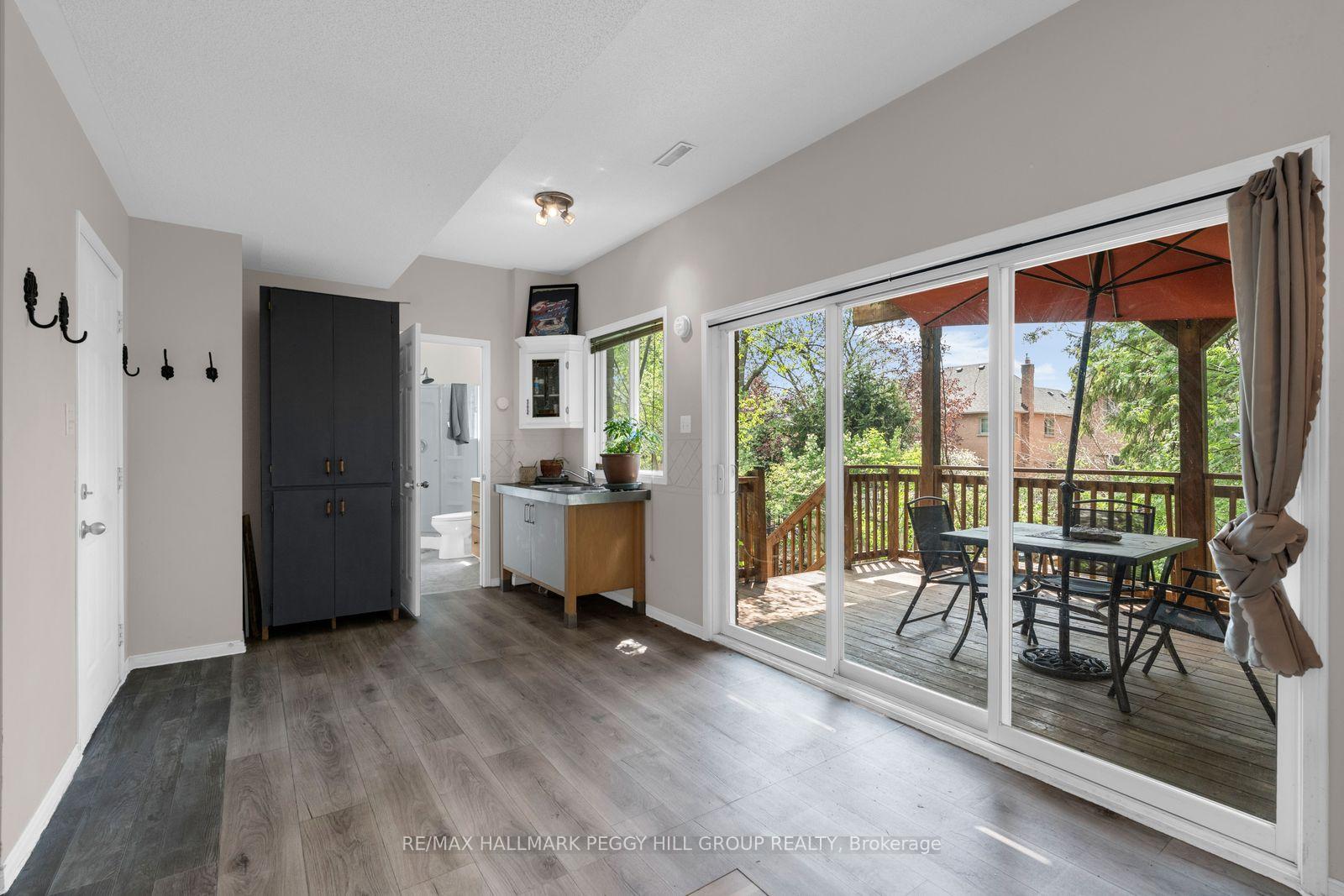 Photo 12 of 42 Kell Place, Barrie, Bayshore — HOMEH