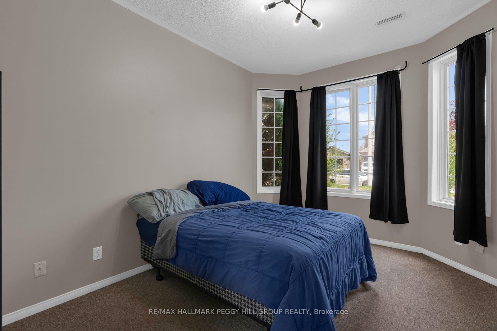 Photo 14 of 42 Kell Place, Barrie, Bayshore — HOMEH