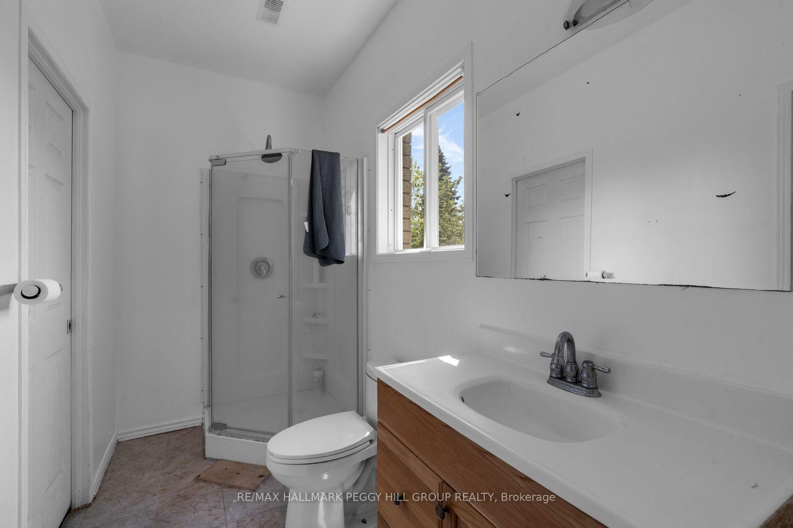 Photo 15 of 42 Kell Place, Barrie, Bayshore — HOMEH