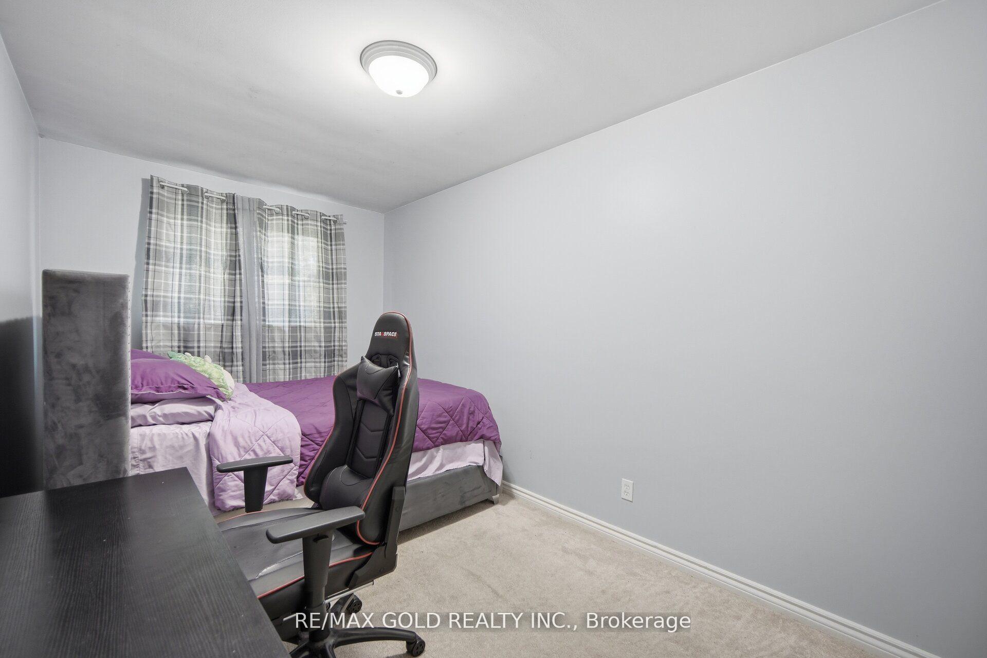Photo 26 of 784 Douglas Street, Oshawa, Lakeview — HOMEH