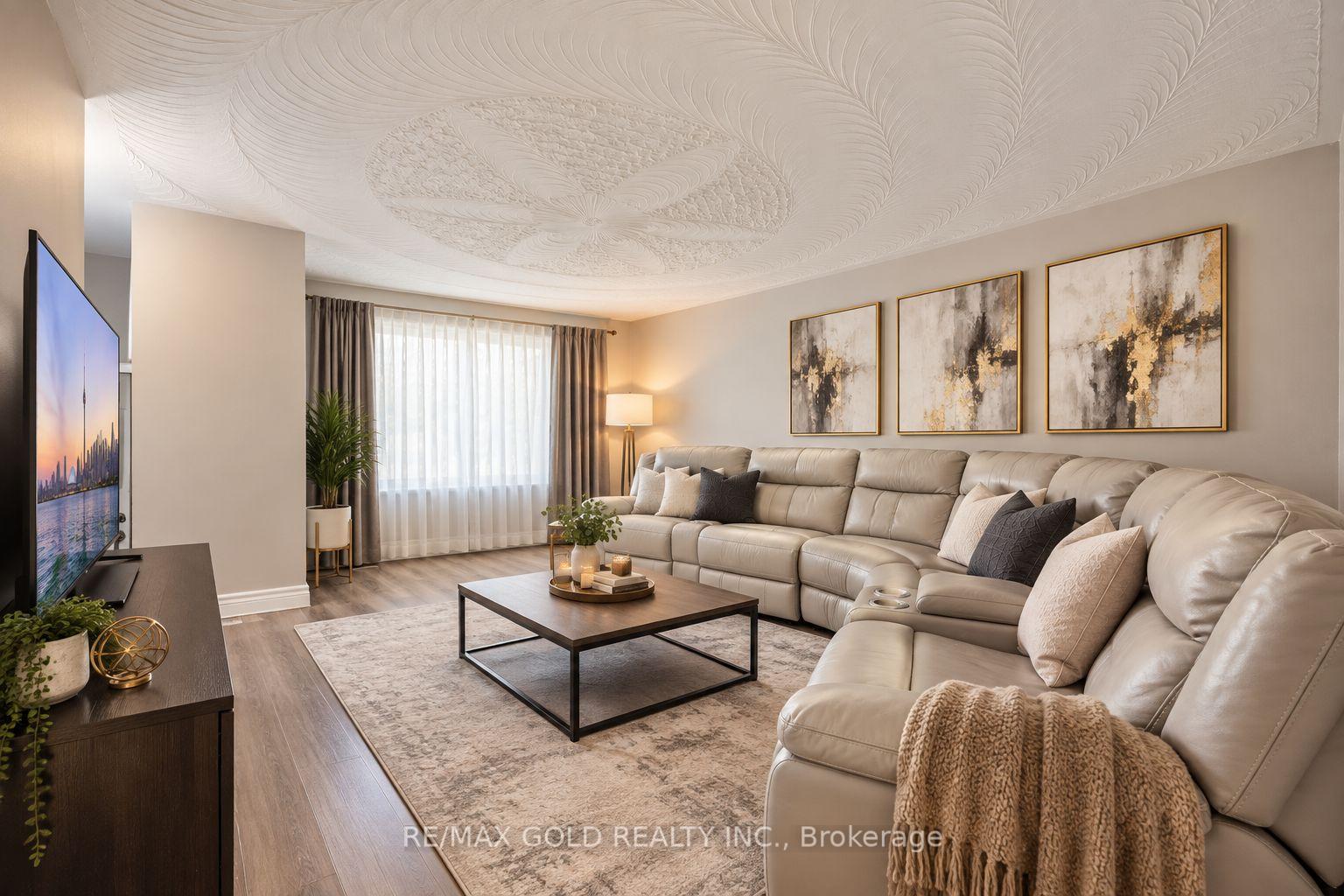 Photo 5 of 784 Douglas Street, Oshawa, Lakeview — HOMEH
