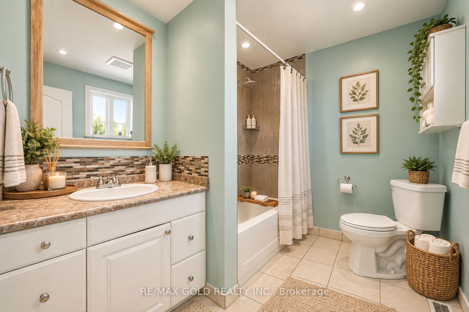 Photo 35 of 784 Douglas Street, Oshawa, Lakeview — HOMEH