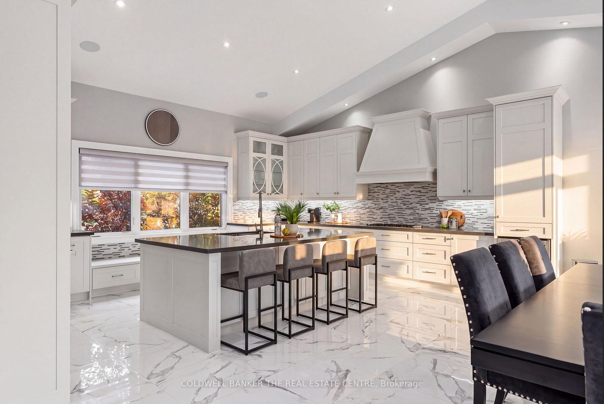 Photo 7 of 43 Wellington Street, King, Nobleton — HOMEH