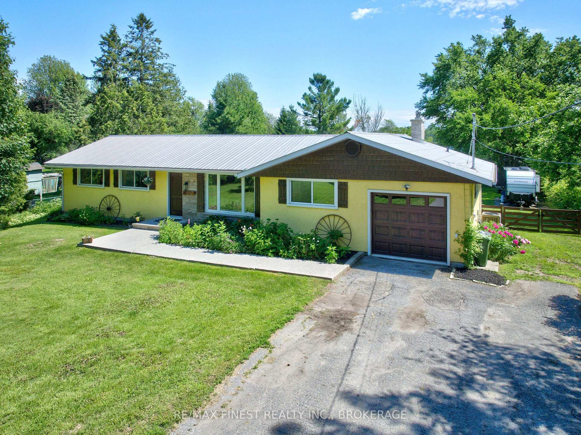 Photo 2 of 99 Aragon Road, Kingston, City North of 401 — HOMEH