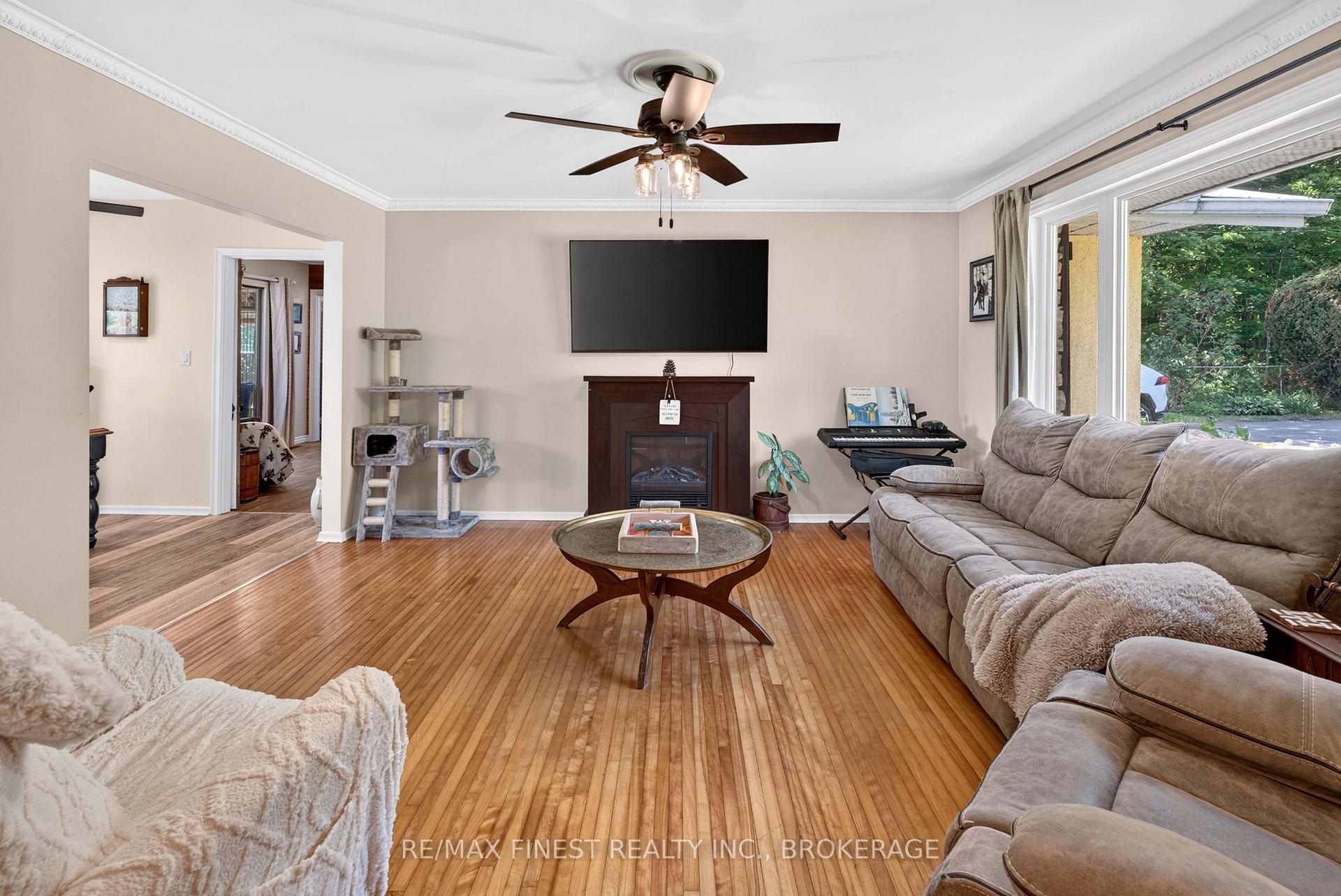 Photo 22 of 99 Aragon Road, Kingston, City North of 401 — HOMEH