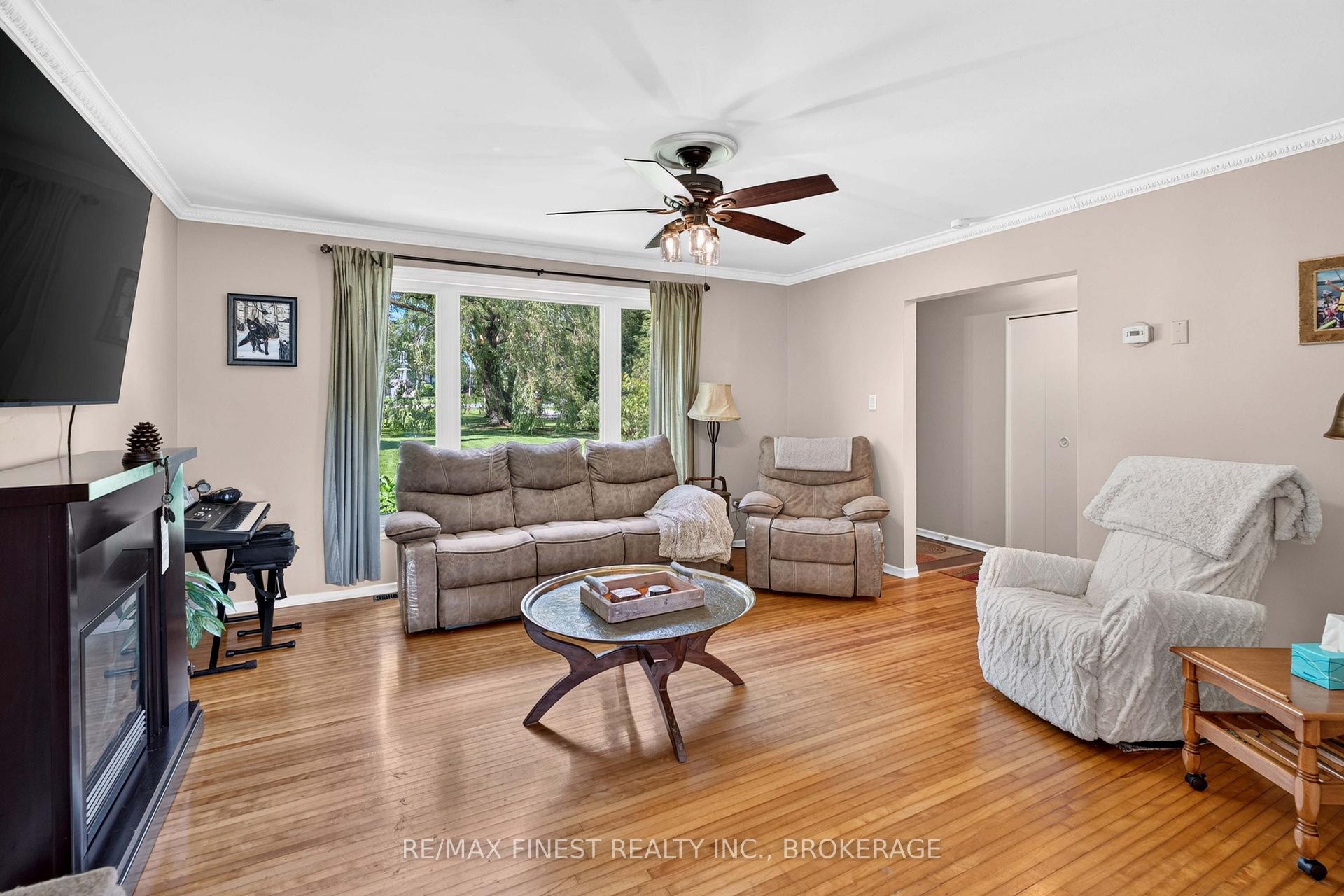 Photo 23 of 99 Aragon Road, Kingston, City North of 401 — HOMEH