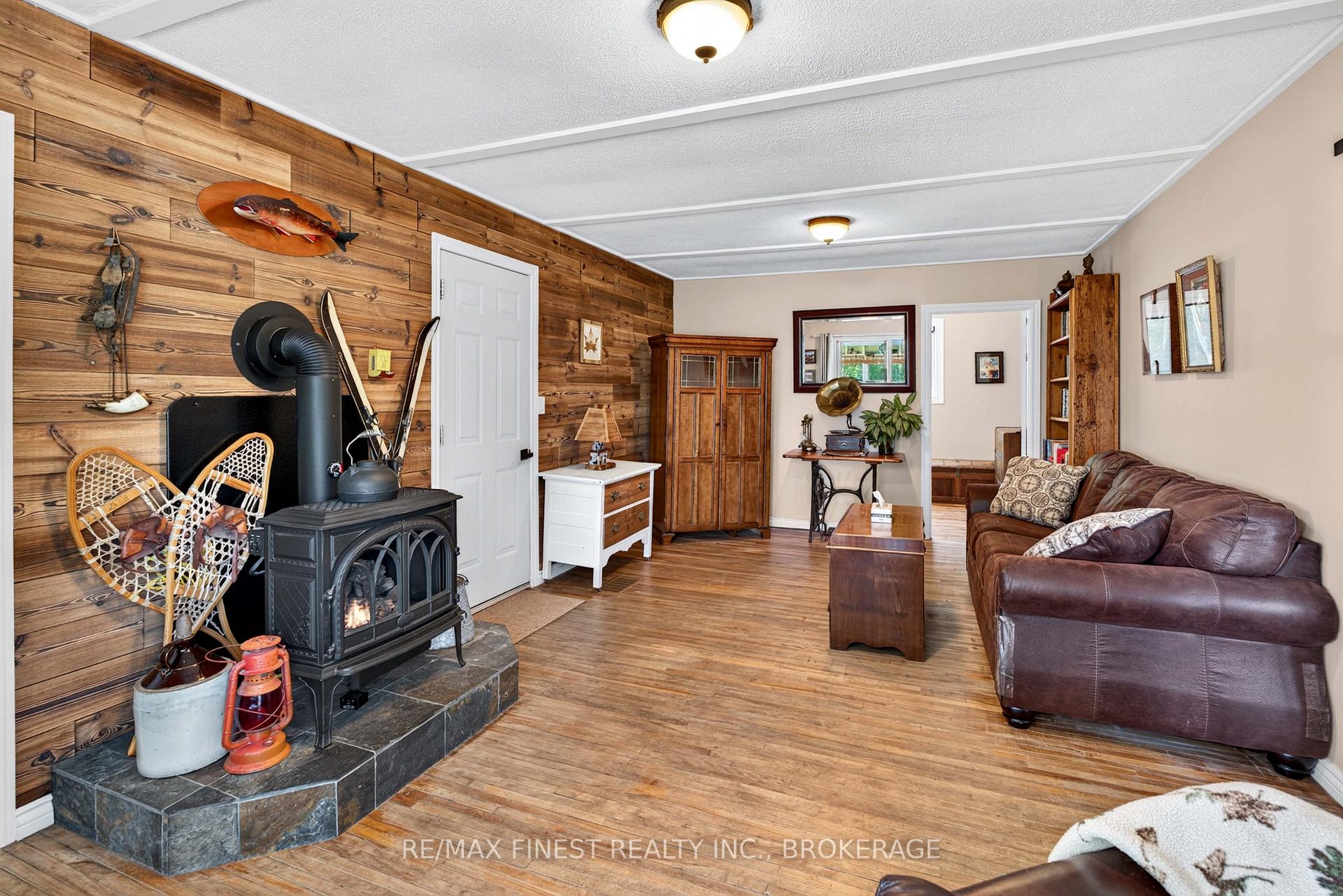 Photo 30 of 99 Aragon Road, Kingston, City North of 401 — HOMEH