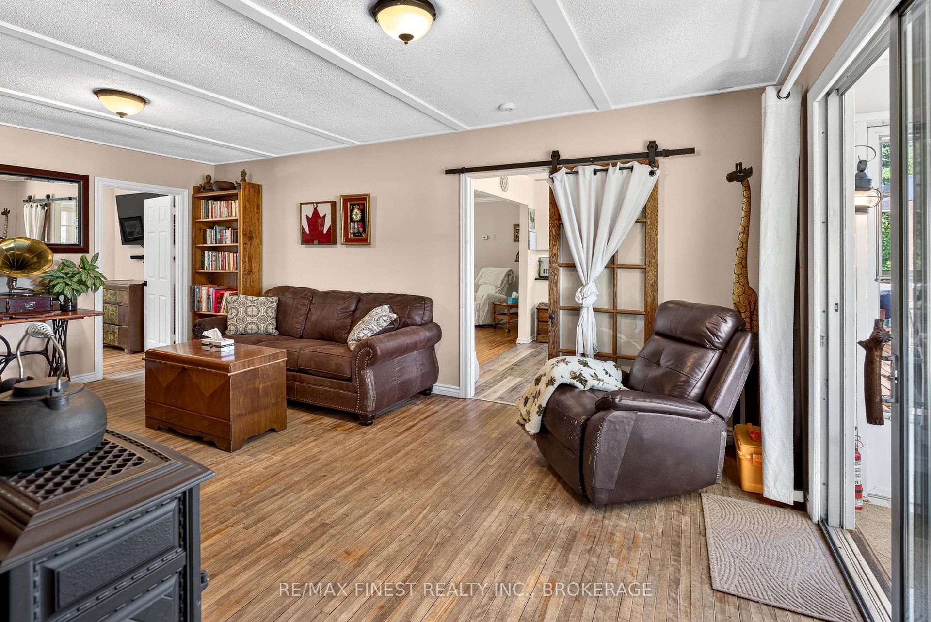 Photo 33 of 99 Aragon Road, Kingston, City North of 401 — HOMEH