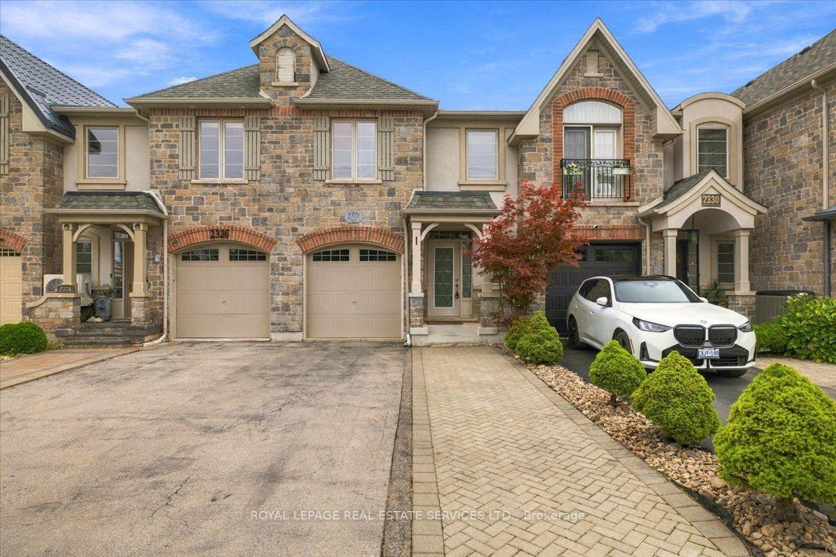 Front of 2328 Whistling Springs Crescent