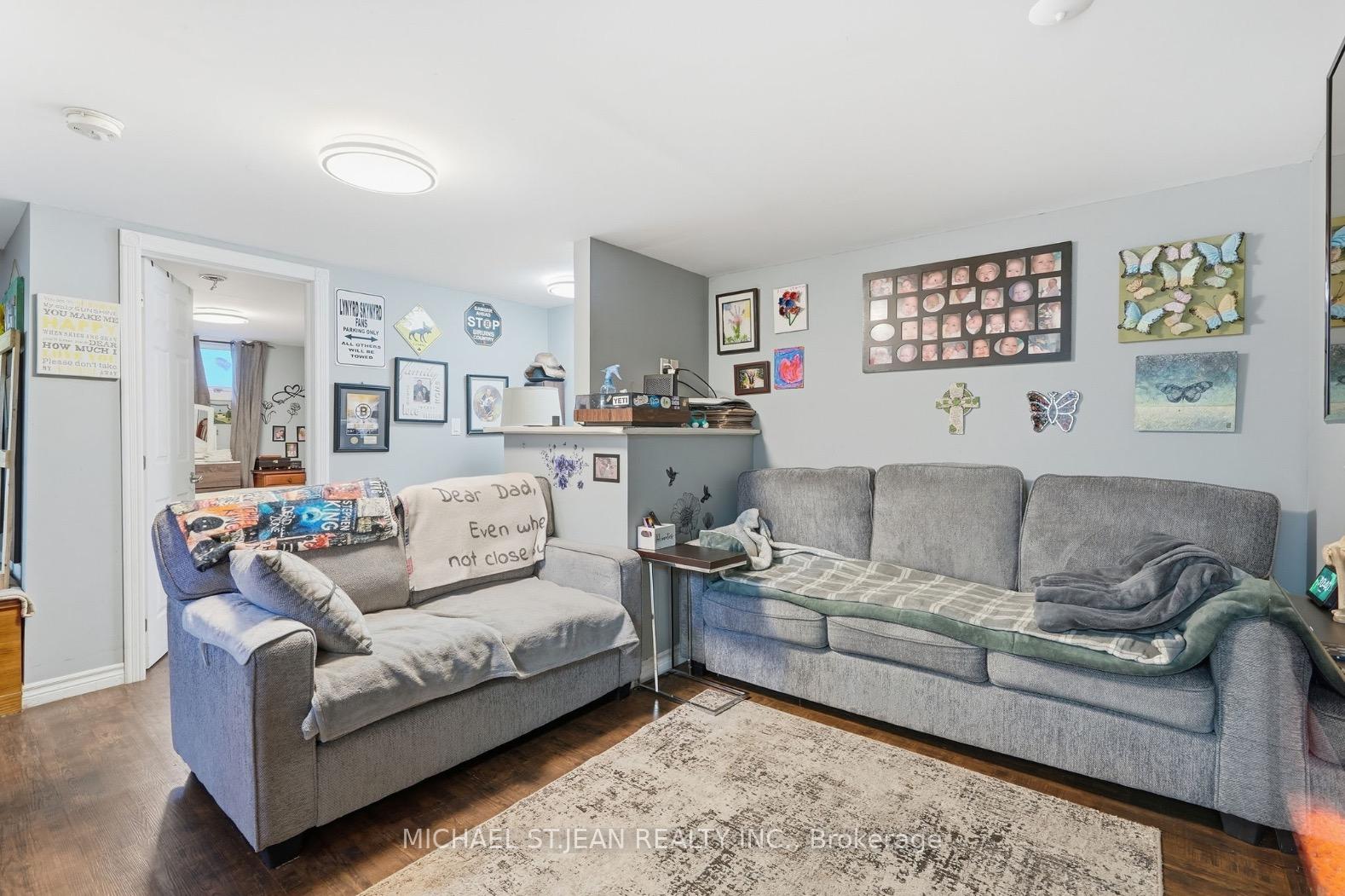 Photo 19 of 287 Santone Avenue, Welland, Broadway — HOMEH