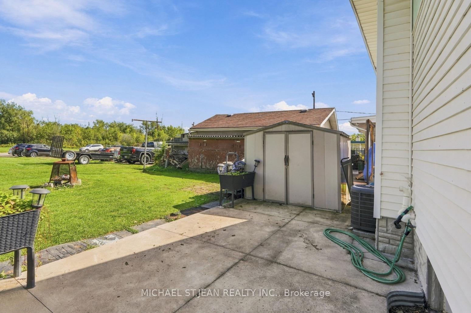 Photo 23 of 287 Santone Avenue, Welland, Broadway — HOMEH
