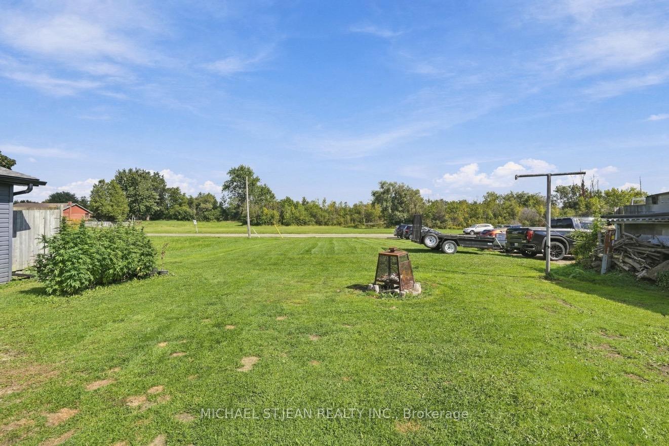 Photo 25 of 287 Santone Avenue, Welland, Broadway — HOMEH