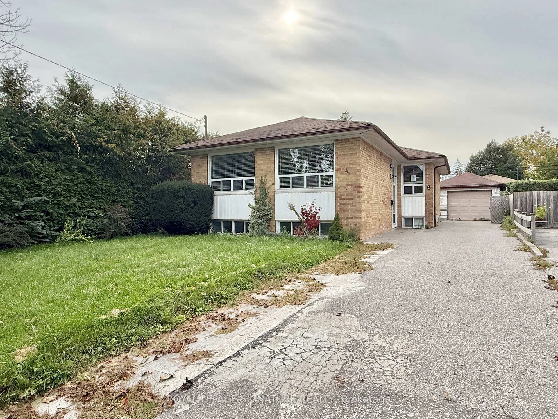 Photo 1 of 4 Wantanopa Crescent, Scarborough, Woburn — HOMEH