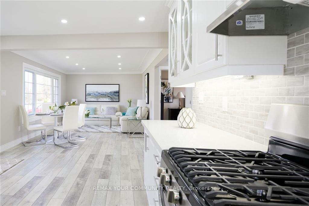 Photo 6 of Unit Upper, 52 Elliott Avenue, Hamilton, Huntington — HOMEH