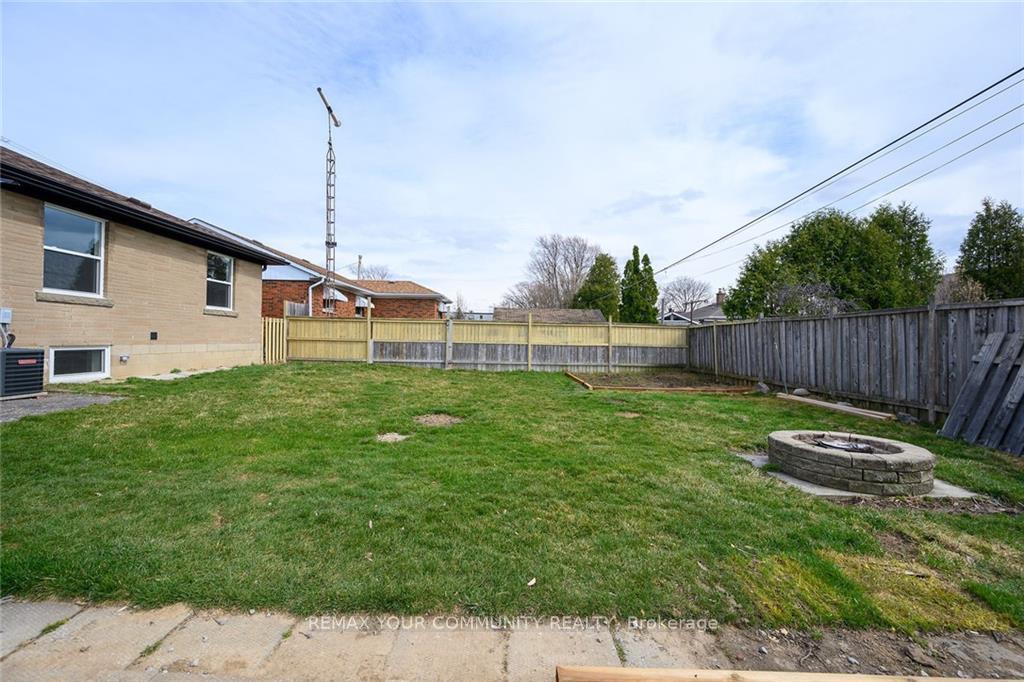 Photo 20 of Unit Upper, 52 Elliott Avenue, Hamilton, Huntington — HOMEH