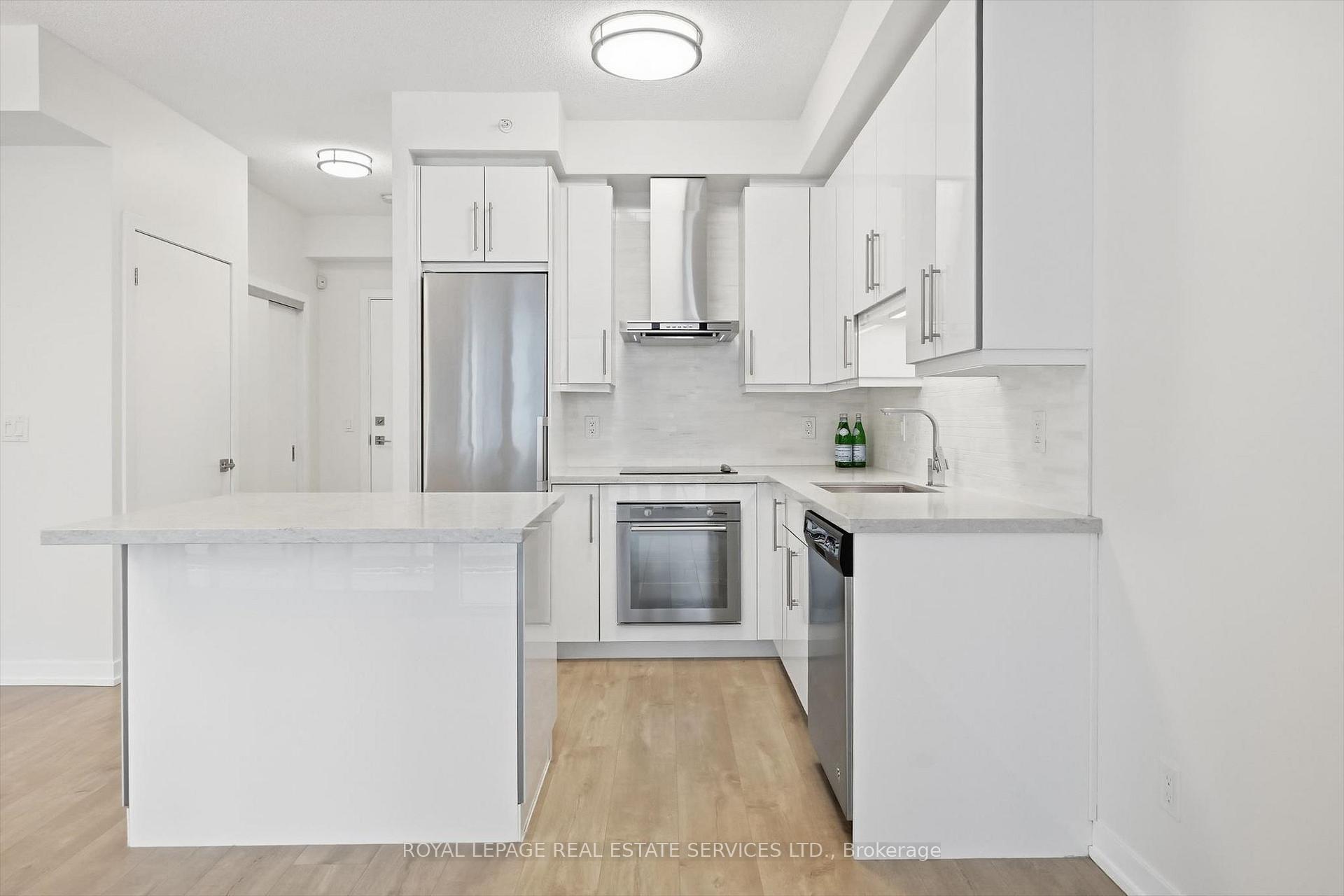 Photo 12 of Unit 1410, 2087 Fairview Street, Burlington, Uptown — HOMEH