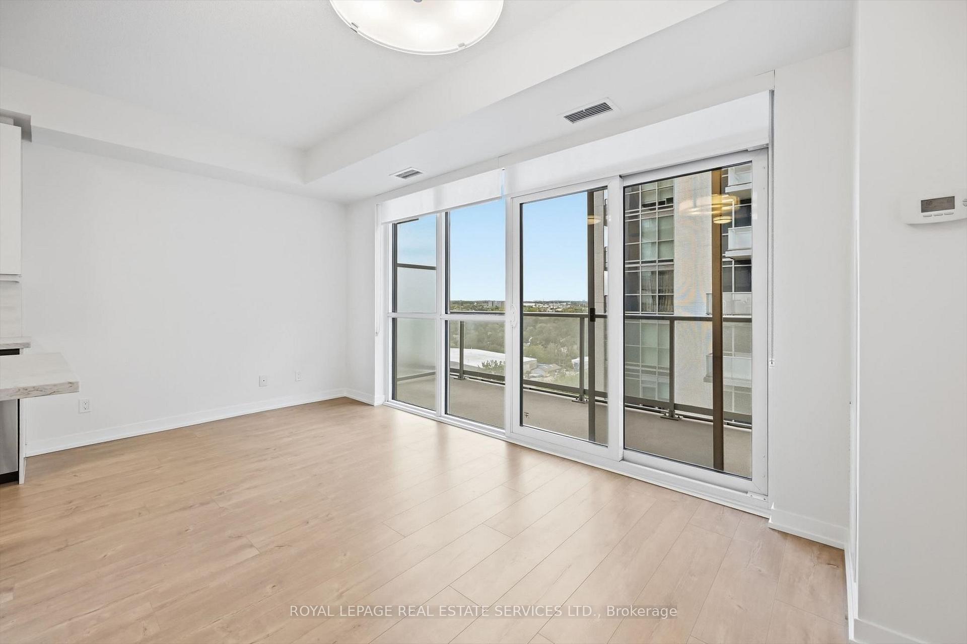 Photo 13 of Unit 1410, 2087 Fairview Street, Burlington, Uptown — HOMEH