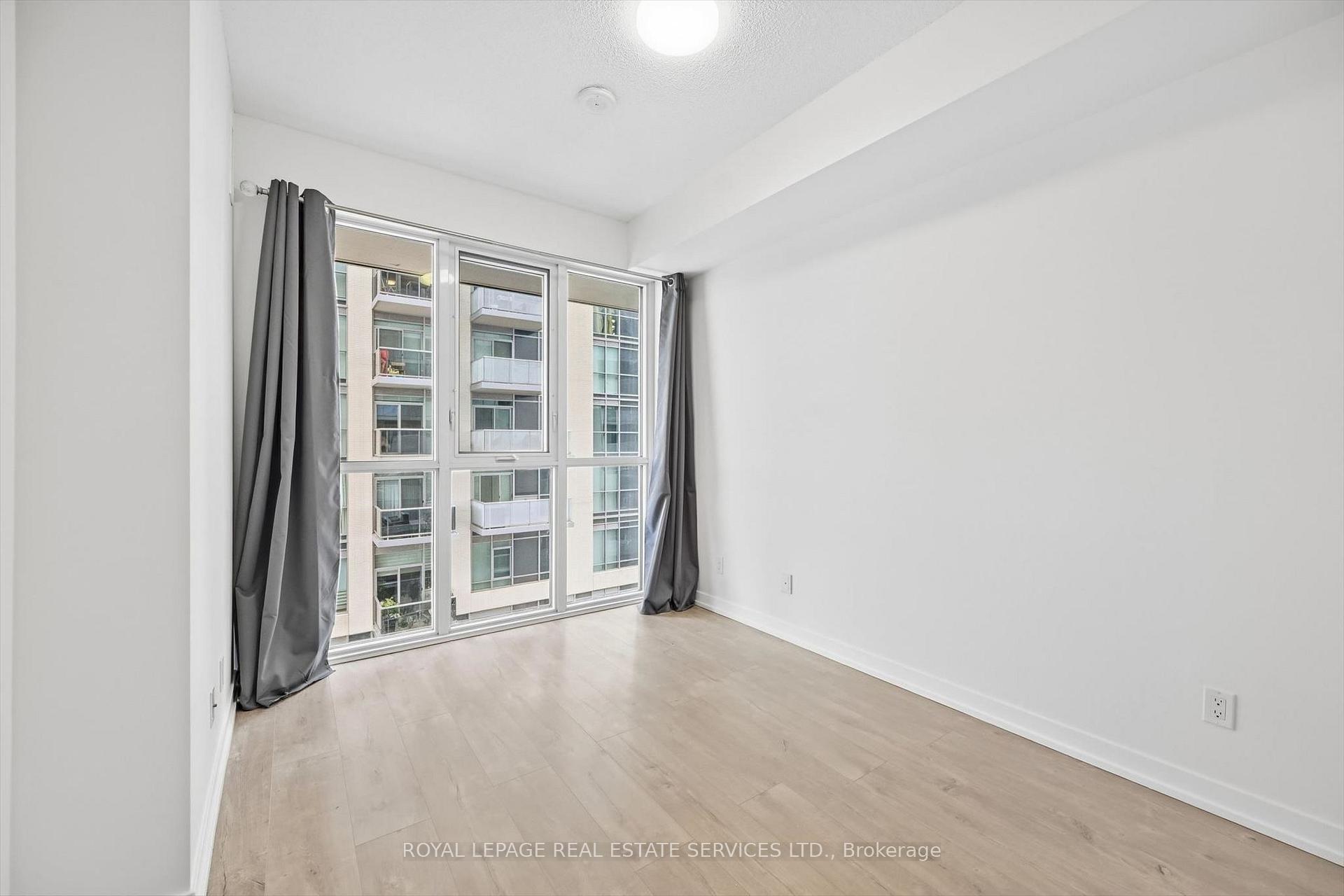 Photo 18 of Unit 1410, 2087 Fairview Street, Burlington, Uptown — HOMEH