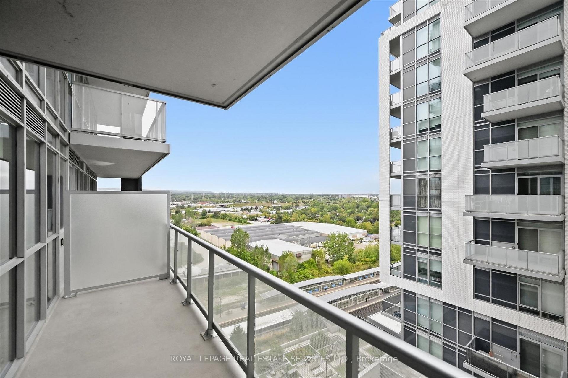 Photo 23 of Unit 1410, 2087 Fairview Street, Burlington, Uptown — HOMEH