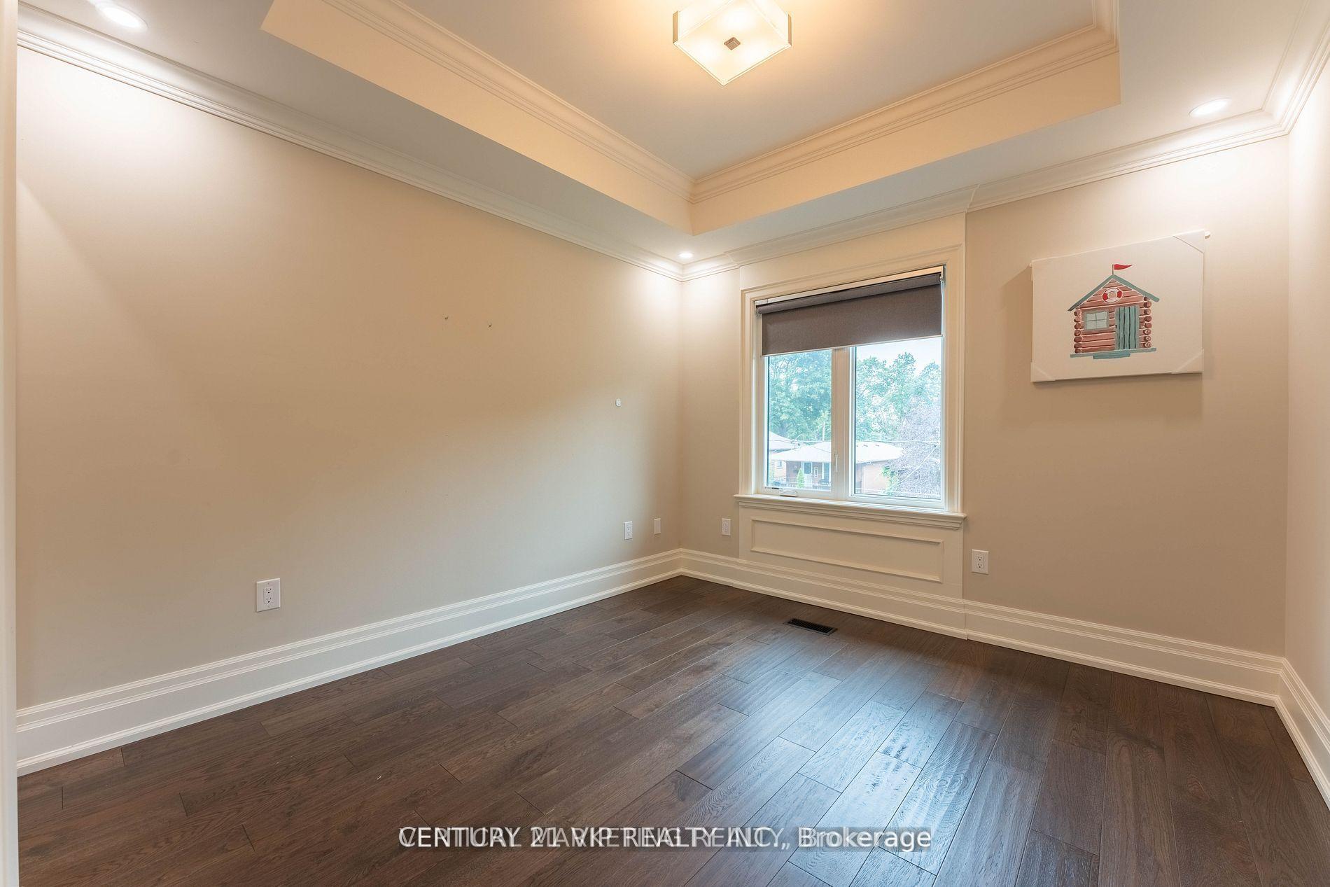 Photo 5 of 49 Roxaline Street, Etobicoke, Humber Heights — HOMEH