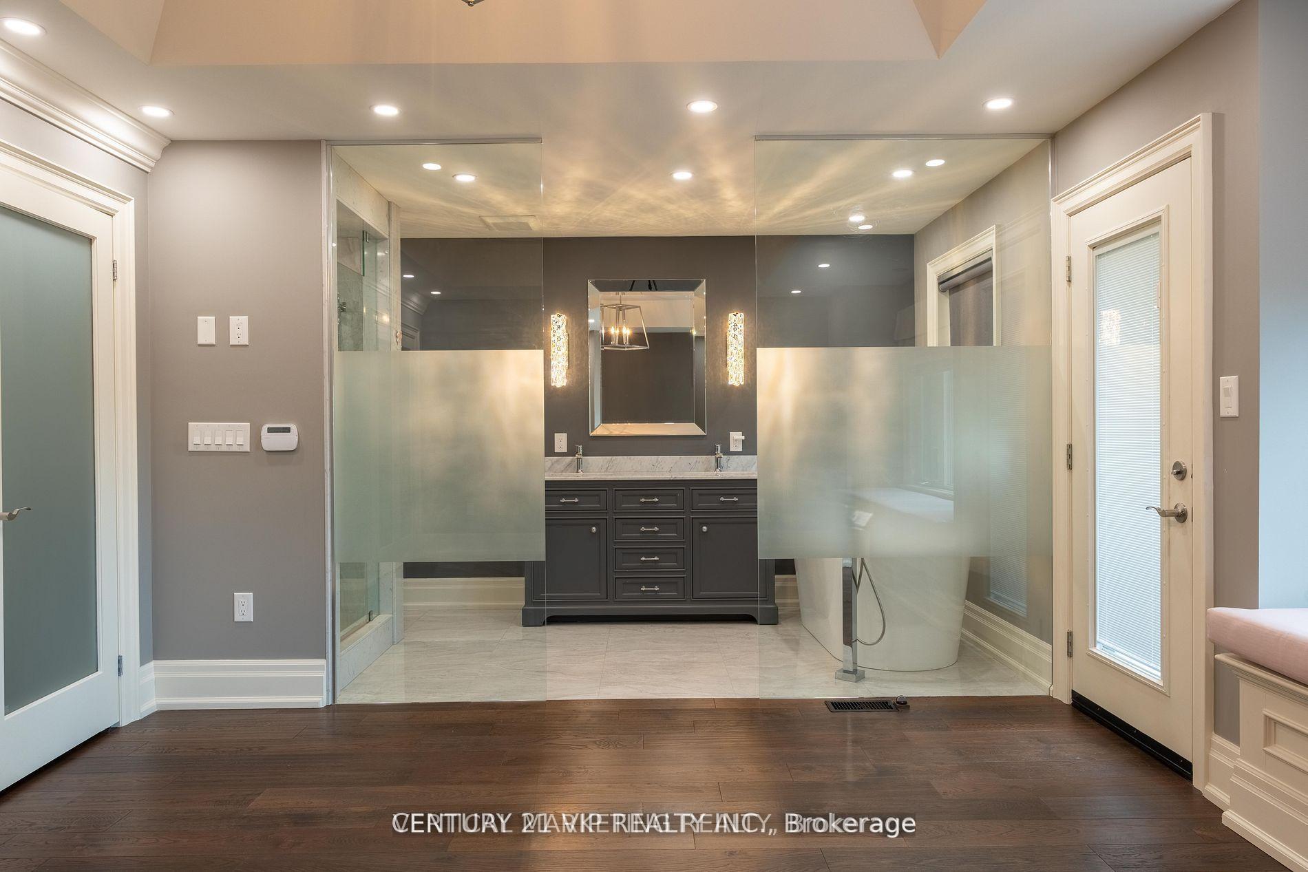 Photo 6 of 49 Roxaline Street, Etobicoke, Humber Heights — HOMEH