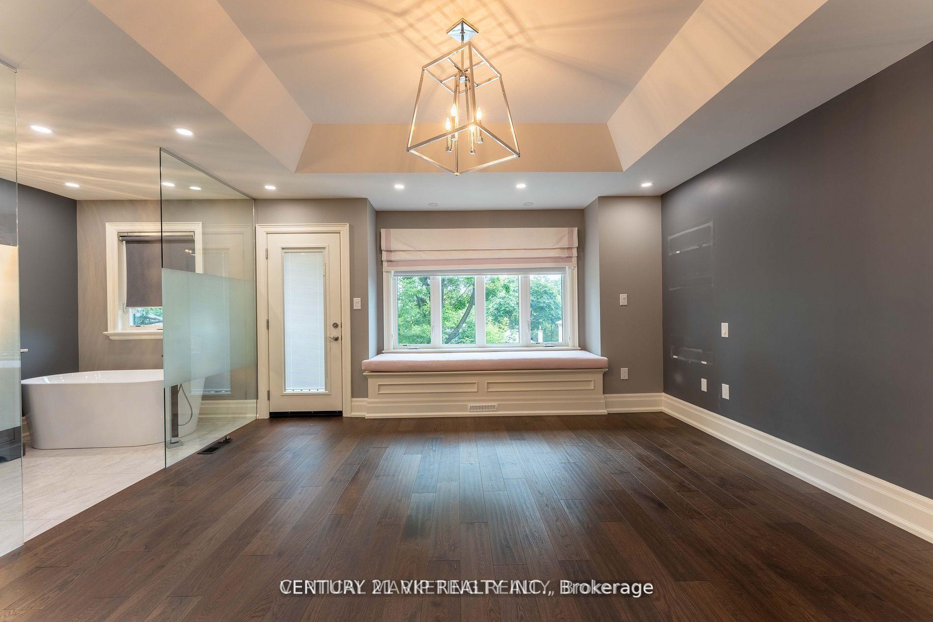 Photo 9 of 49 Roxaline Street, Etobicoke, Humber Heights — HOMEH
