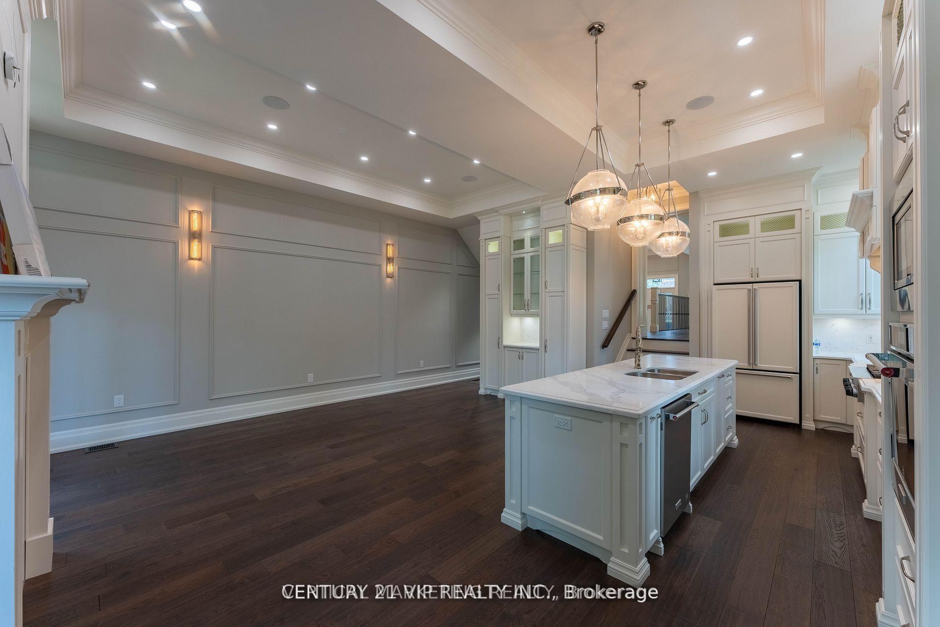 Photo 17 of 49 Roxaline Street, Etobicoke, Humber Heights — HOMEH