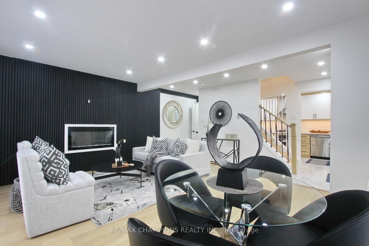 Photo 11 of 16 Glencairn Square, Brampton, Northgate — HOMEH