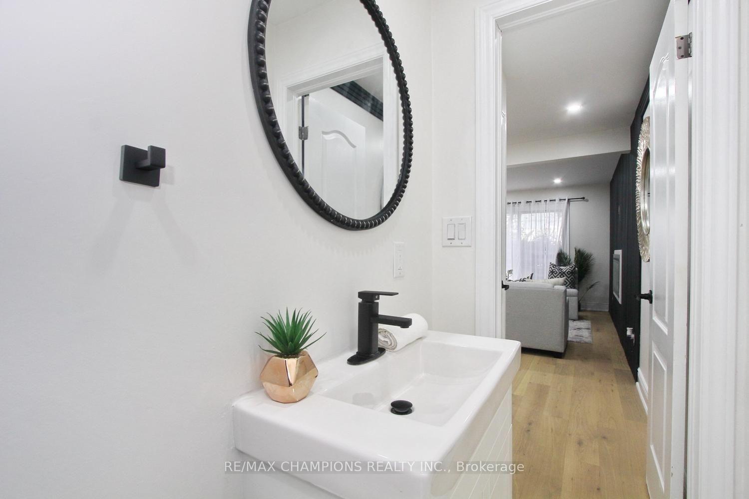 Photo 15 of 16 Glencairn Square, Brampton, Northgate — HOMEH