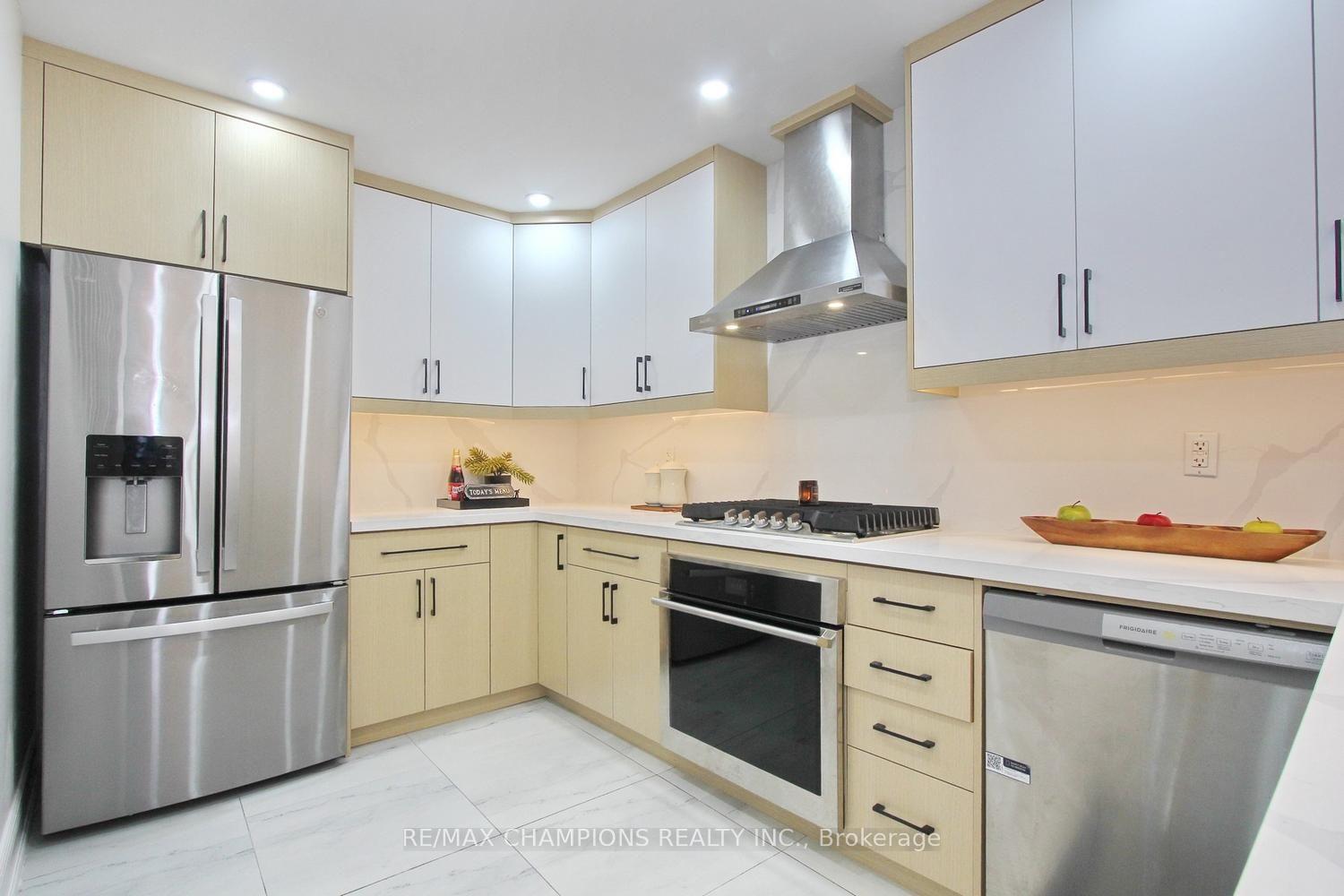Photo 17 of 16 Glencairn Square, Brampton, Northgate — HOMEH