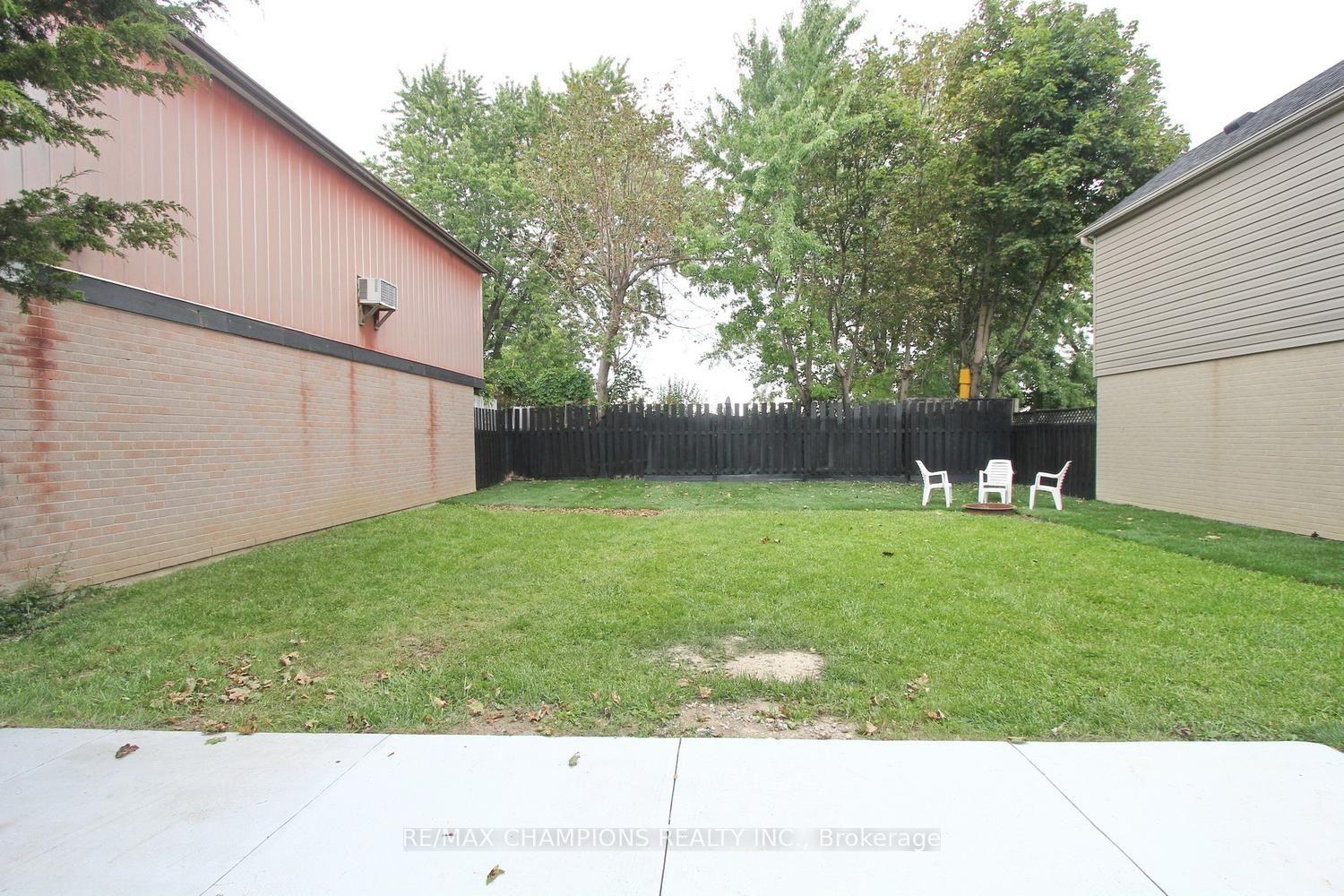 Photo 47 of 16 Glencairn Square, Brampton, Northgate — HOMEH